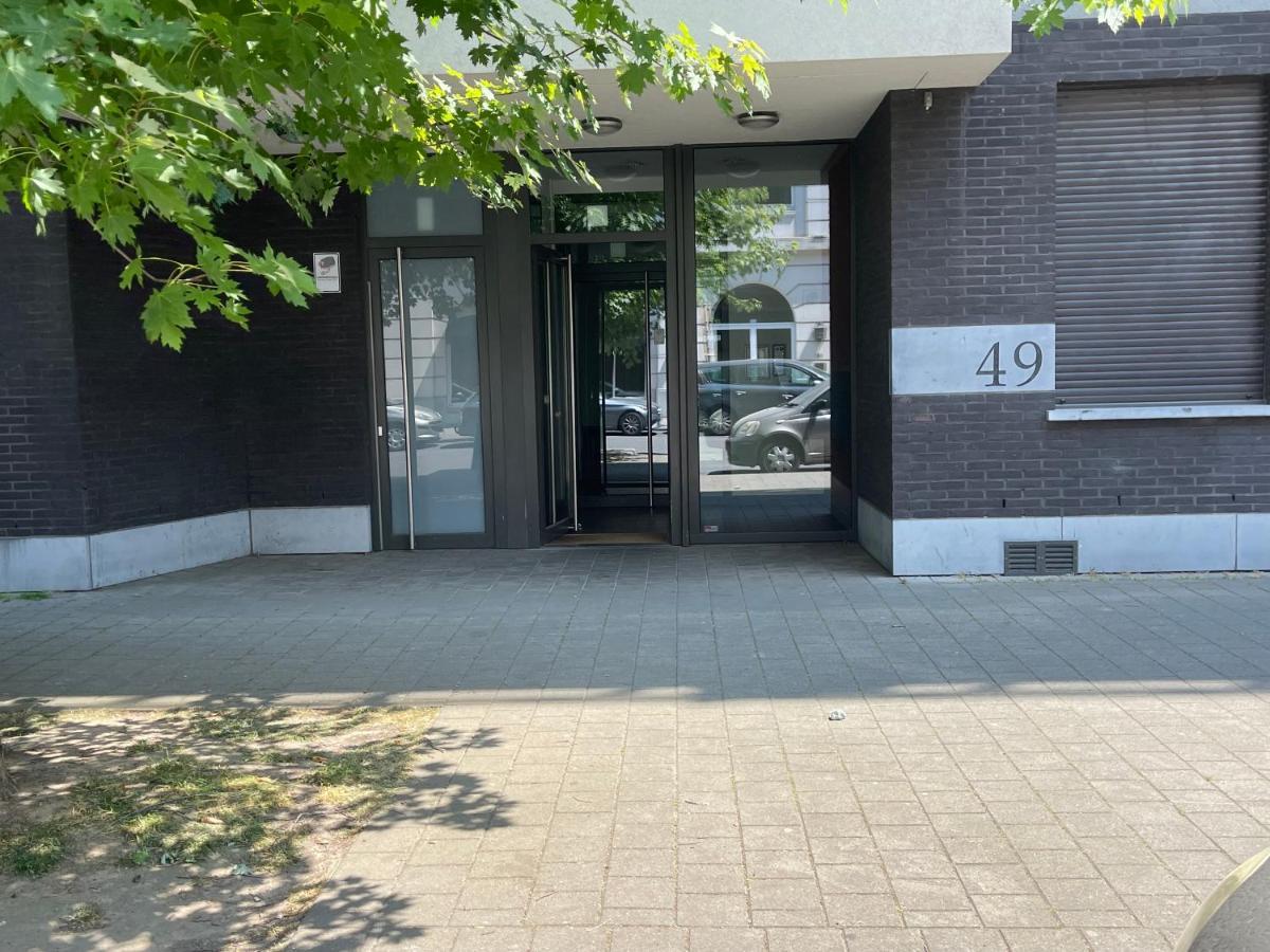 Duplex Tres Agreable Et Tres Calme Apartment Bruxelles Exterior foto